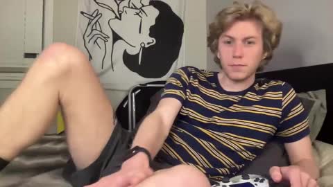 Clyde Austin online show from December 19, 3:29 am