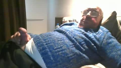 cock9635 online show from March 2, 10:35 am