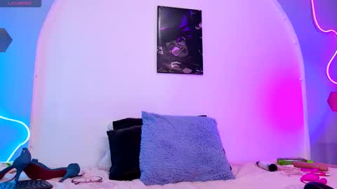 Valerie  nenitasexy online show from December 1, 1:58 am