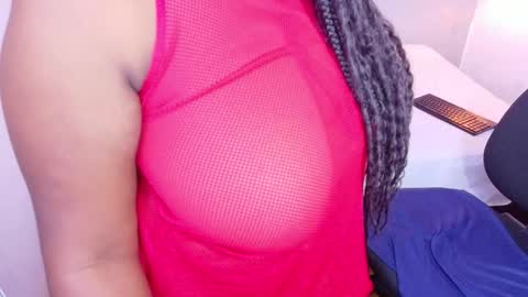 cock_whisperer69 online show from March 28, 3:02 pm