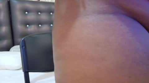 cock_whisperer69 online show from March 19, 6:02 pm