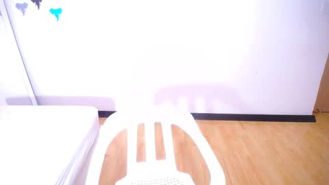 cock_whisperer69 online show from February 22, 3:03 pm