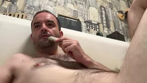 colambus555 online show from August 9, 4:40 am