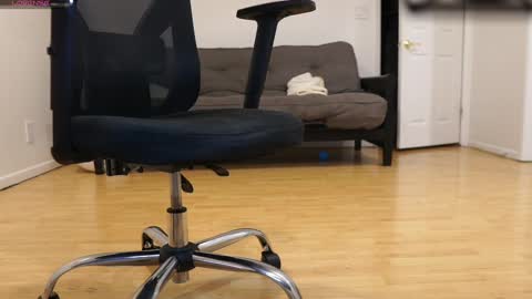 College001 online show from September 14, 12:50 pm