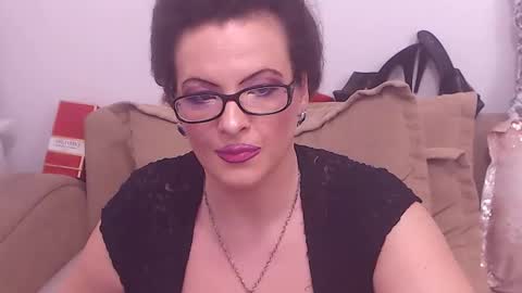 Maddison online show from March 2, 4:50 am