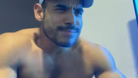 colton_x0610 online show from October 2, 4:55 am