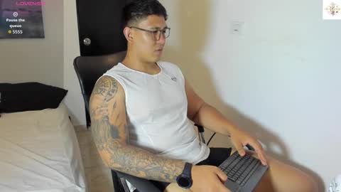 coltonmassif_ online show from October 8, 5:02 am