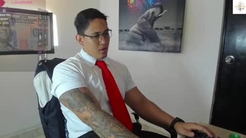 coltonmassif_ online show from October 21, 7:17 pm