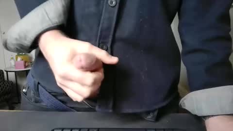 Comme online show from April 11, 1:21 am