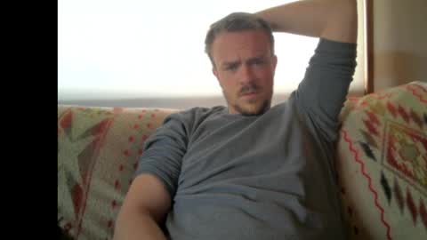 dreamy eyed lover online show from April 7, 7:05 pm