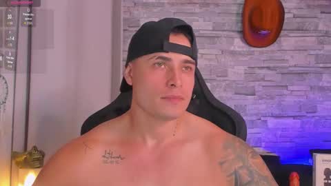 Connor Smith online show from November 18, 12:13 am