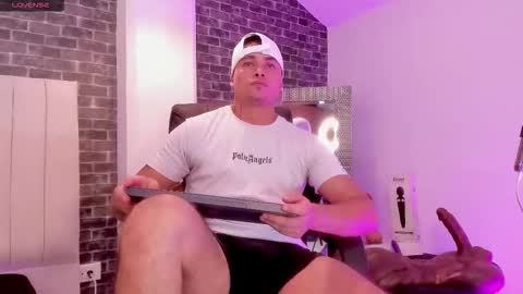 Connor Smith online show from March 22, 1:15 pm