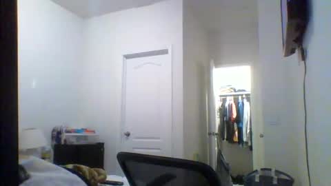 cooldude122222 online show from September 28, 6:44 am