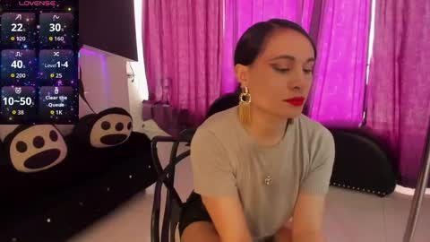 Coral  online show from November 25, 2:27 pm