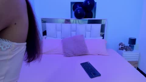 Carol Jhones  online show from November 29, 5:04 am