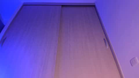 Coralinekam1 online show from November 27, 10:17 pm