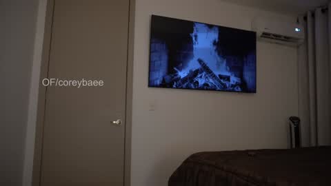 Snapshot of coreybae chatting on December 3, 6:32 am coreybae online show from December 3, 6:32 am