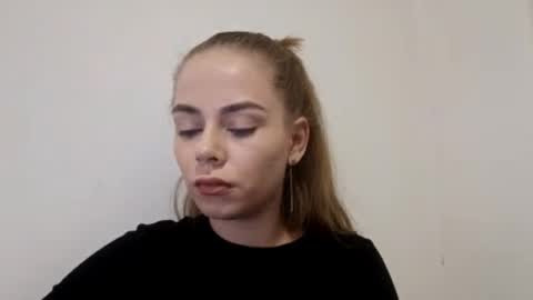 corinnachancy online show from December 20, 3:13 am