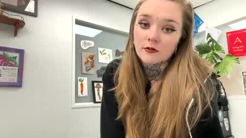 corpsechick online show from December 30, 12:11 am