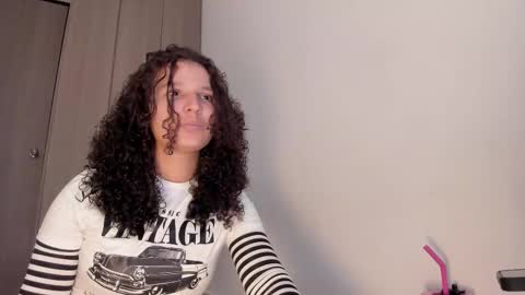 Lunita online show from October 4, 2:48 pm