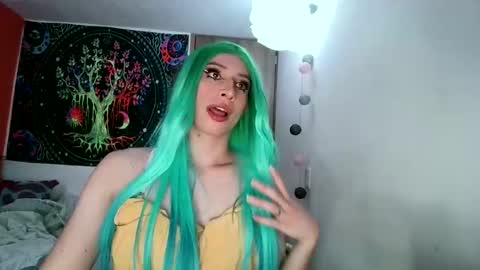 cosmic_crystal online show from February 3, 9:07 pm