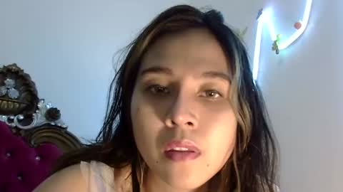 Snapshot of cottoncandygirl9898 chatting on February 12, 6:51 am Liz Gwyneth Charlota online show from February 12, 6:51 am