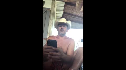 countryjoe2002 online show from April 10, 9:30 pm