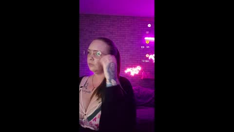 coupledeals online show from April 18, 10:10 pm