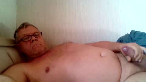 couples1234 online show from April 3, 7:37 am