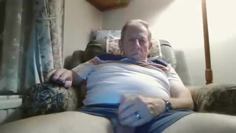 courieral1 online show from September 17, 8:34 pm