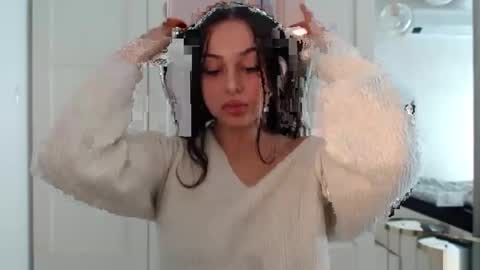 Courtney online show from November 10, 9:34 am