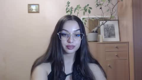 Courtney online show from February 11, 6:01 pm