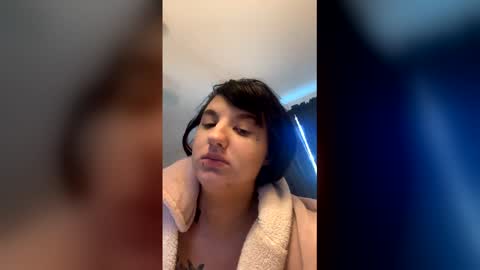 courtneysinclair43 online show from March 25, 4:47 pm