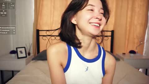 Yui online show from September 13, 7:33 am