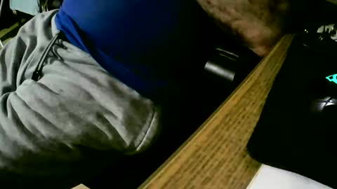 Snapshot of coyote017 chatting on February 28, 7:25 pm coyote017 online show from February 28, 7:25 pm