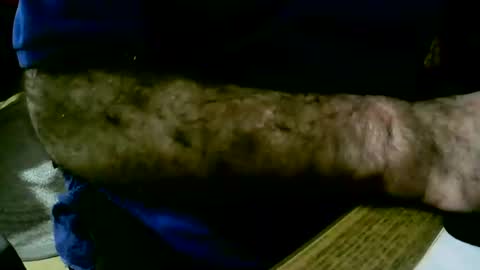 Snapshot of coyote017 chatting on February 9, 9:06 pm coyote017 online show from February 9, 9:06 pm