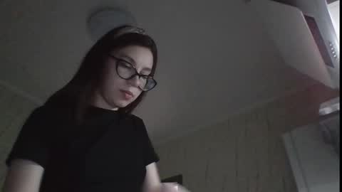 crazy_kisses online show from March 3, 9:15 pm