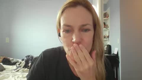 Anny online show from April 8, 10:51 am