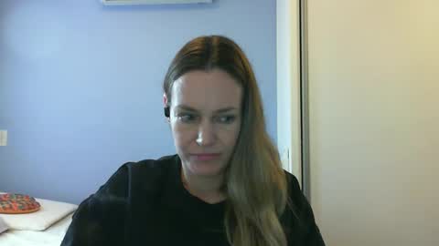 Anny online show from October 9, 11:15 am