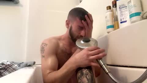 crazydill28 online show from November 30, 4:36 pm