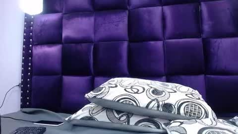 diosalinda online show from December 17, 8:04 pm