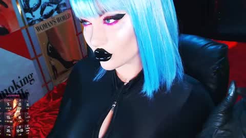 Roxy online show from June 7, 3:17 pm