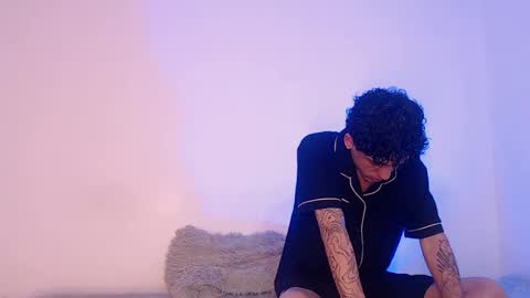  CAMILA Y SEBASTIAN online show from October 8, 11:54 pm