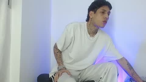  CAMILA Y SEBASTIAN online show from November 23, 10:02 am