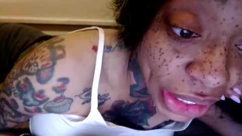 CreamyExotica online show from February 26, 5:24 am