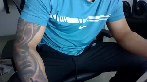 cris_latin206140 online show from February 14, 9:17 pm