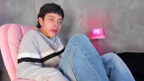 cris sasha online show from March 25, 12:01 pm