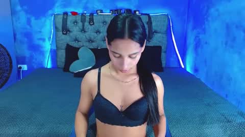 CRISANDMERY online show from September 10, 4:13 am