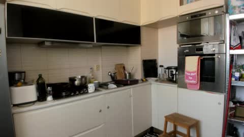 Twitter Christinne p online show from February 11, 9:53 am