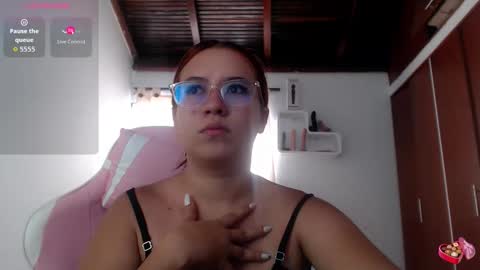 andrea  online show from October 21, 7:28 pm